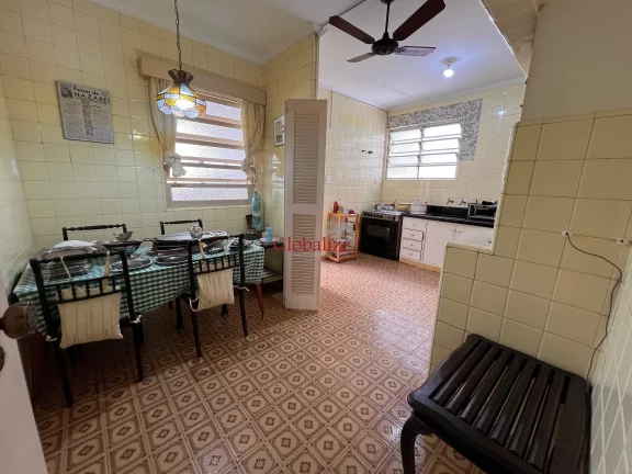 Imagem Belíssimo Apartamento no Gonzaga com 3 dormitórios com armários embutidos , a venda por R$ 1.015.000,00