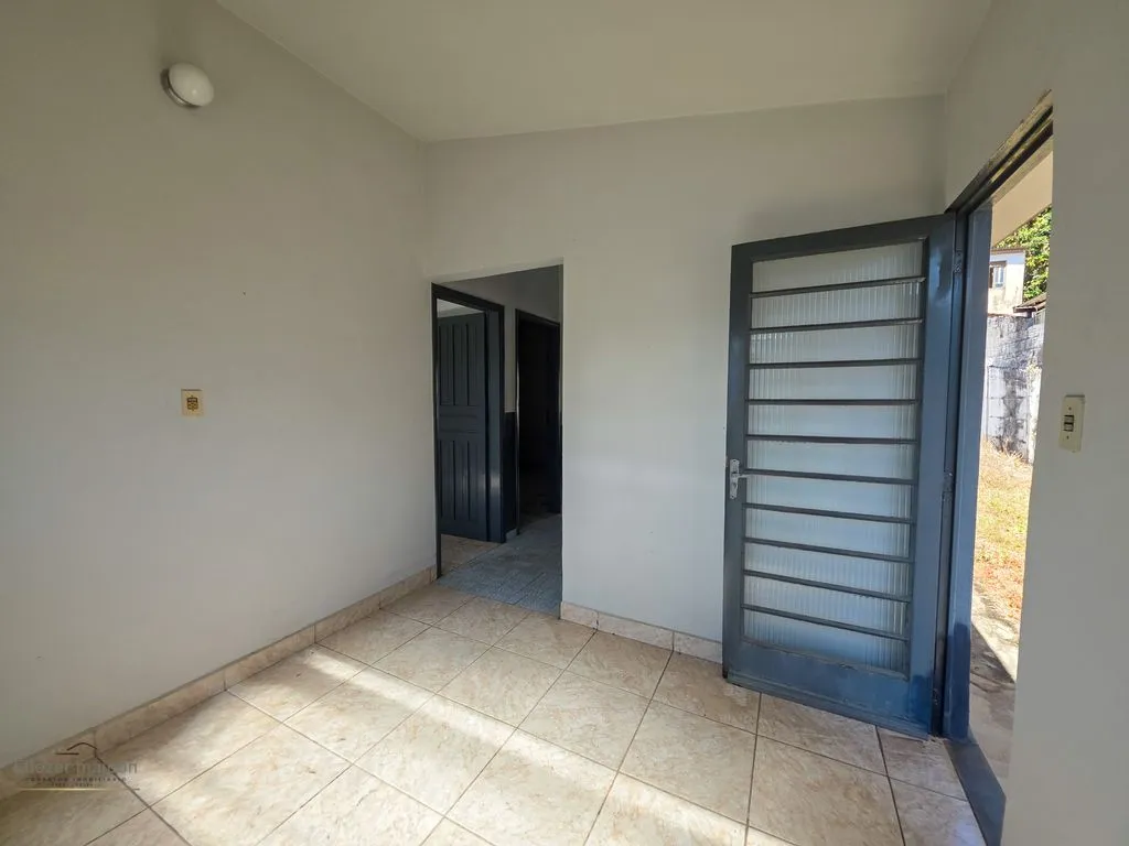 Imagem Casa com 2 quartos a venda no bairro Jardim São Paulo em Poços de Caldas - MG