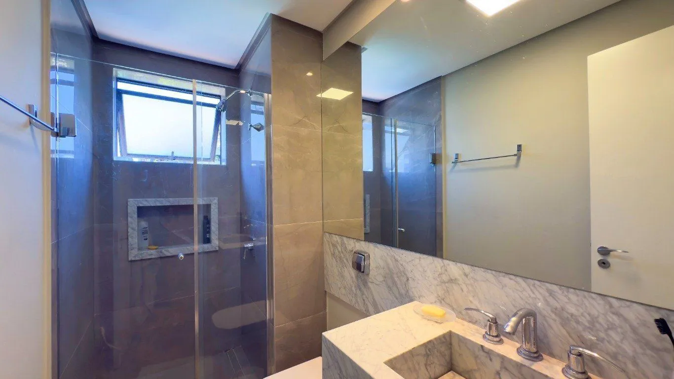 Imagem Apartamento semimobiliado com 2 suítes e 4 quartos no cobiçado bairro Bela Vista