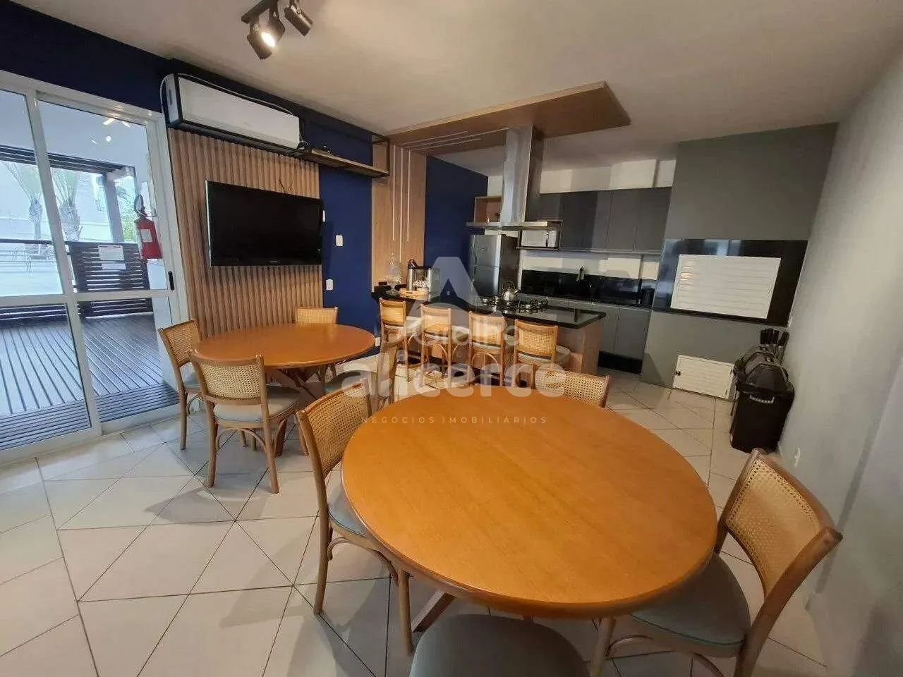 Imagem Apartamento mobiliado para locação em Coqueiros - Florianópolis | 2 quartos, suíte e lazer completo