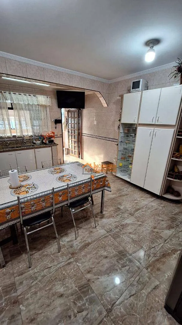 Imagem Sobrado com 4 dormitórios à venda, 255 m² por R$ 1.100.000,00 - Jardim Cumbica - Guarulhos/SP