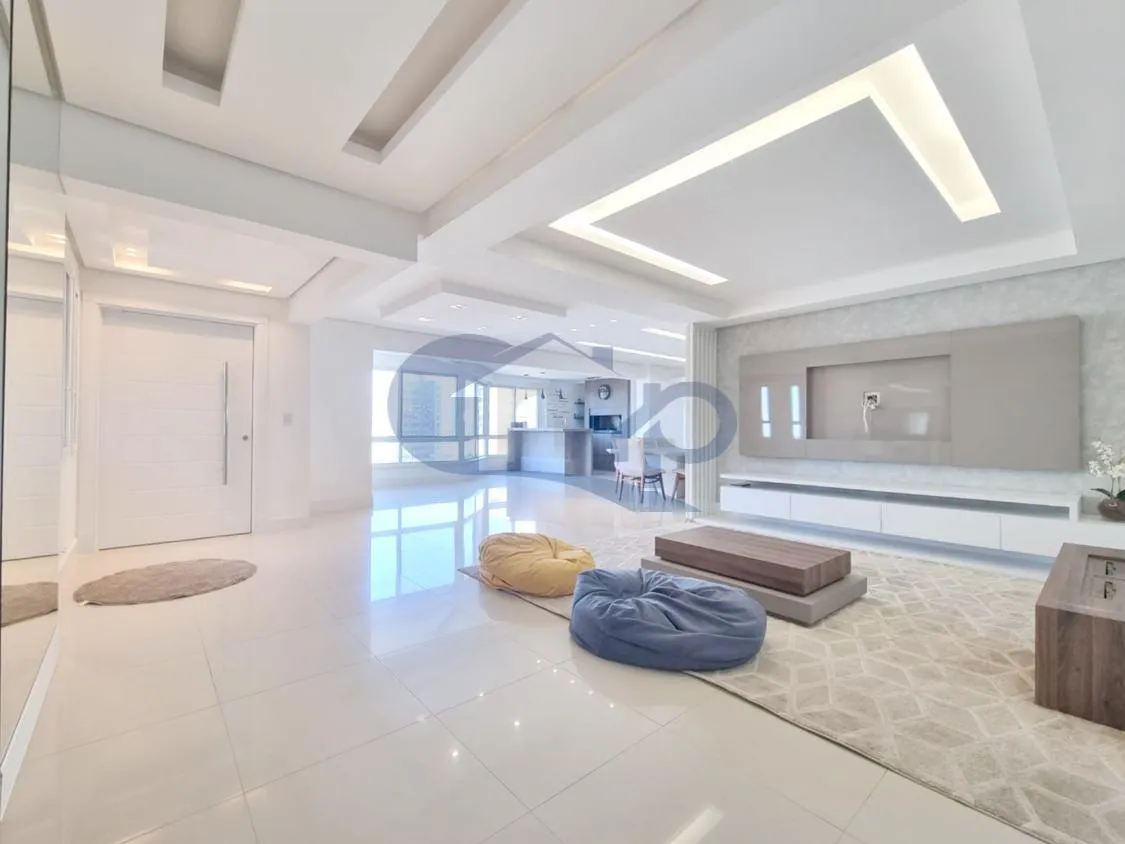 Imagem Apartamento á venda com 4 suítes no Predial em Torres/RS