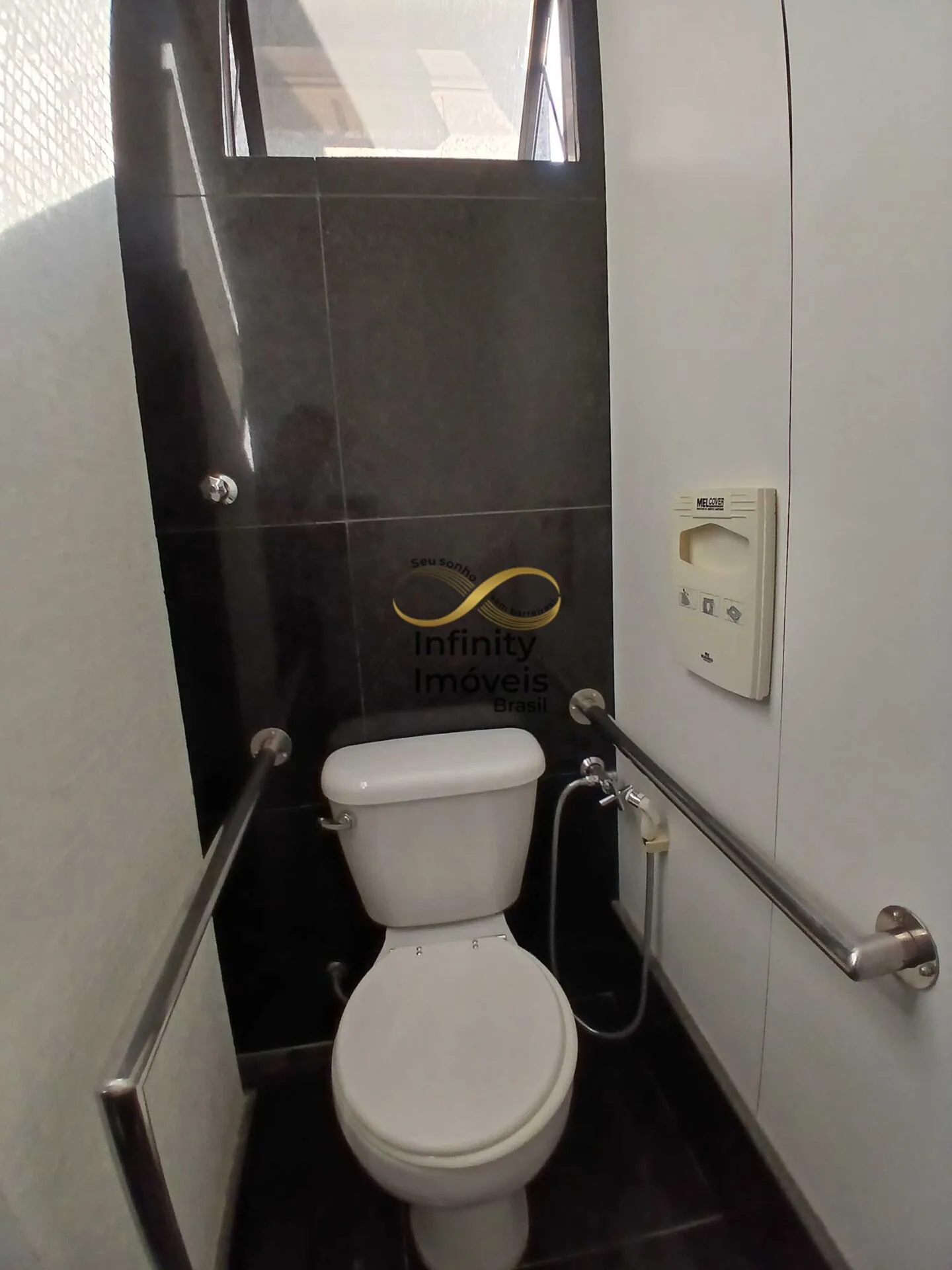 Imagem Sala comercial à venda no bairro Savassi - Belo Horizonte/MG