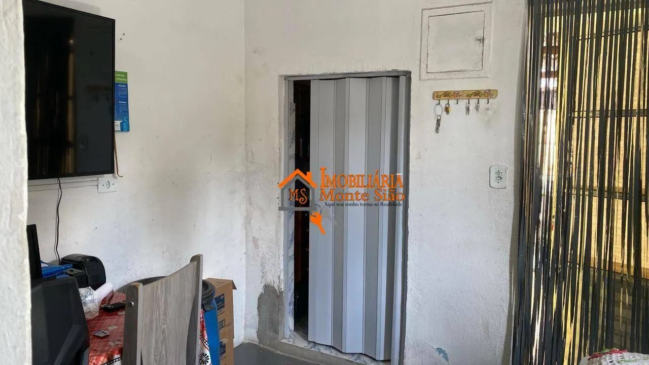 Imagem Imóvel com 2 casas no terreno à venda, 300 m² por R$ 722.000 - Jardim Novo Portugal - Guarulhos/SP