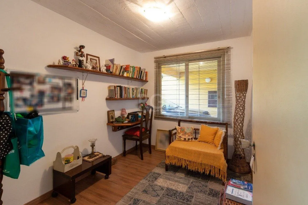 Imagem Casa para Venda - 435m², 4 dormitórios, sendo 4 suites, 4 vagas - Cristal