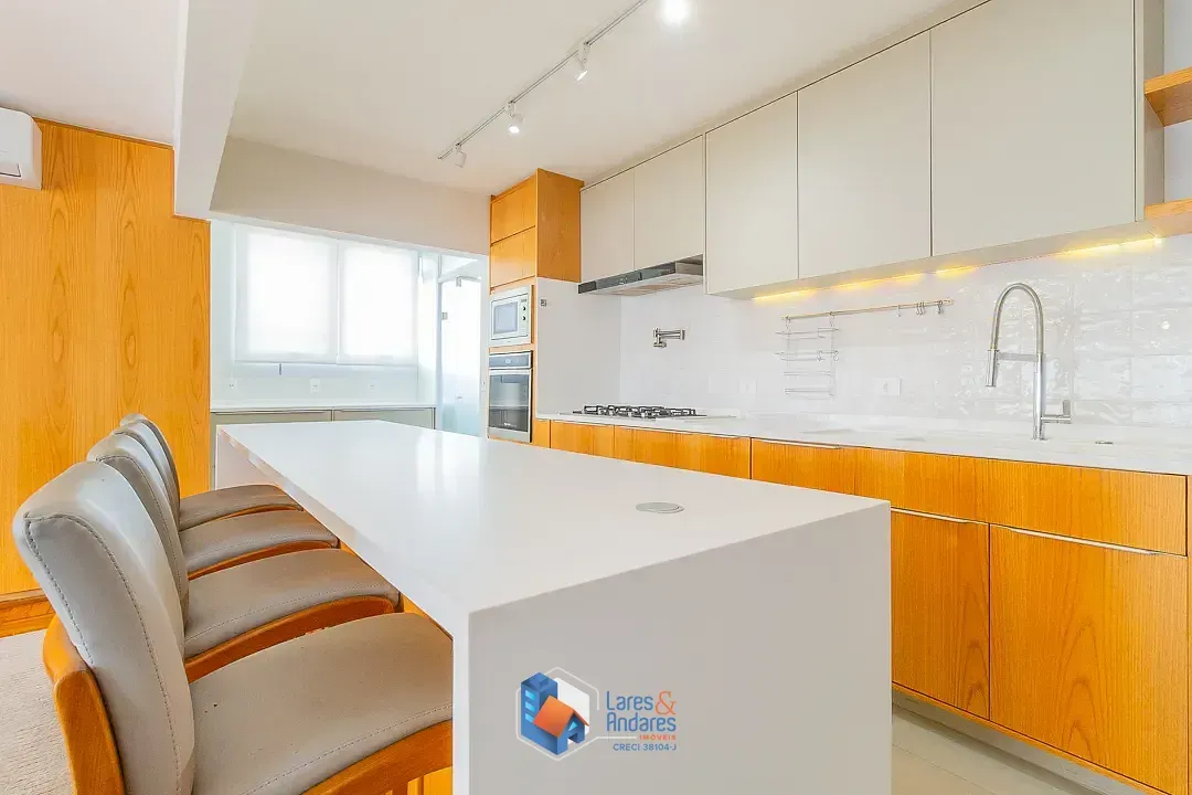 Imagem Apartamento para venda e locação em Santo Amaro com 3 quartos, sendo 1 suíte, 154m²