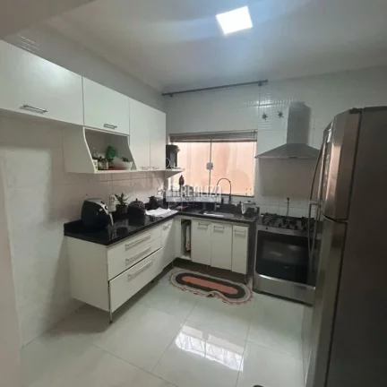 Imagem Casa à venda no bairro Jardim Nenê Gomes, em Uberaba