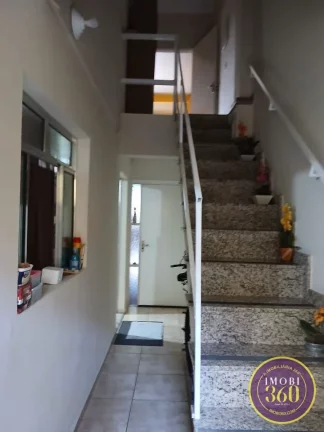 Imagem Sobrado à Venda com 2 Suítes, Varanda Gourmet em Poá