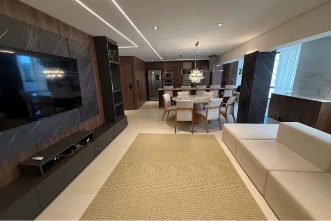 Imagem Apartamento à venda em Balneário Camboriú, Centro, com 3 quartos, 157m2