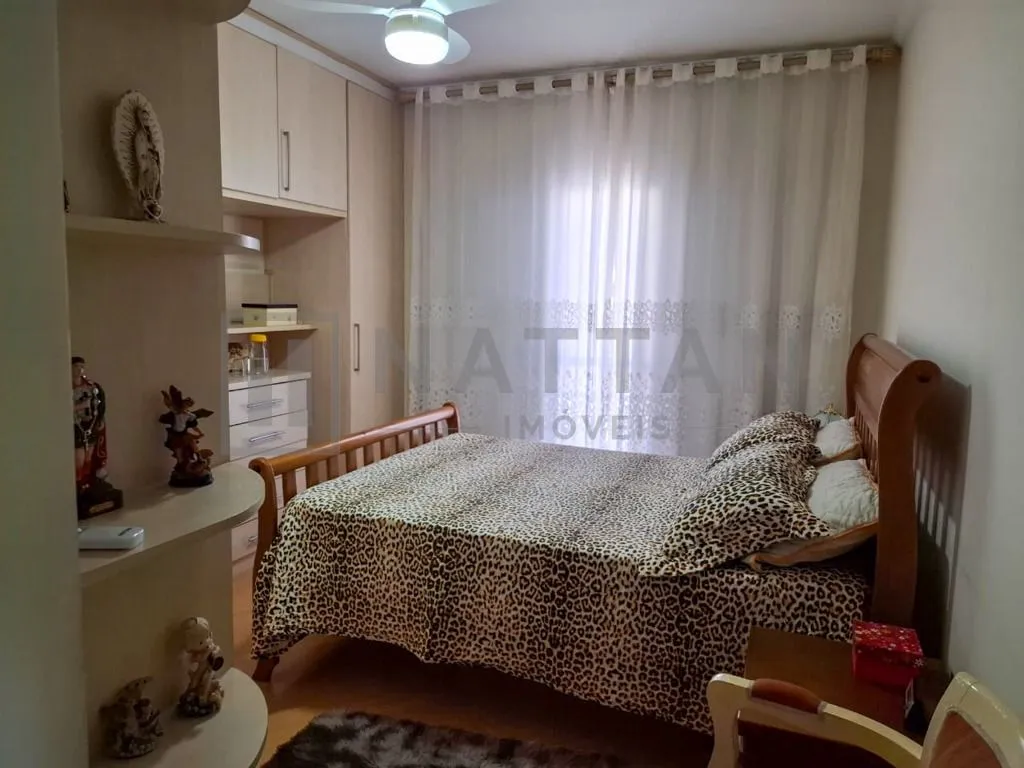 Imagem Sobrado com 3 Suítes, Área Gourmet e 6 Vagas próximo ao Futuro Metrô!