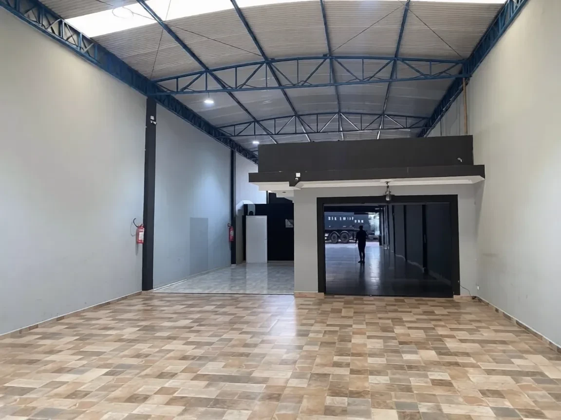 Imagem Galpão à Venda ou Locação, 400 m² em Vila Monte Sion - Suzano