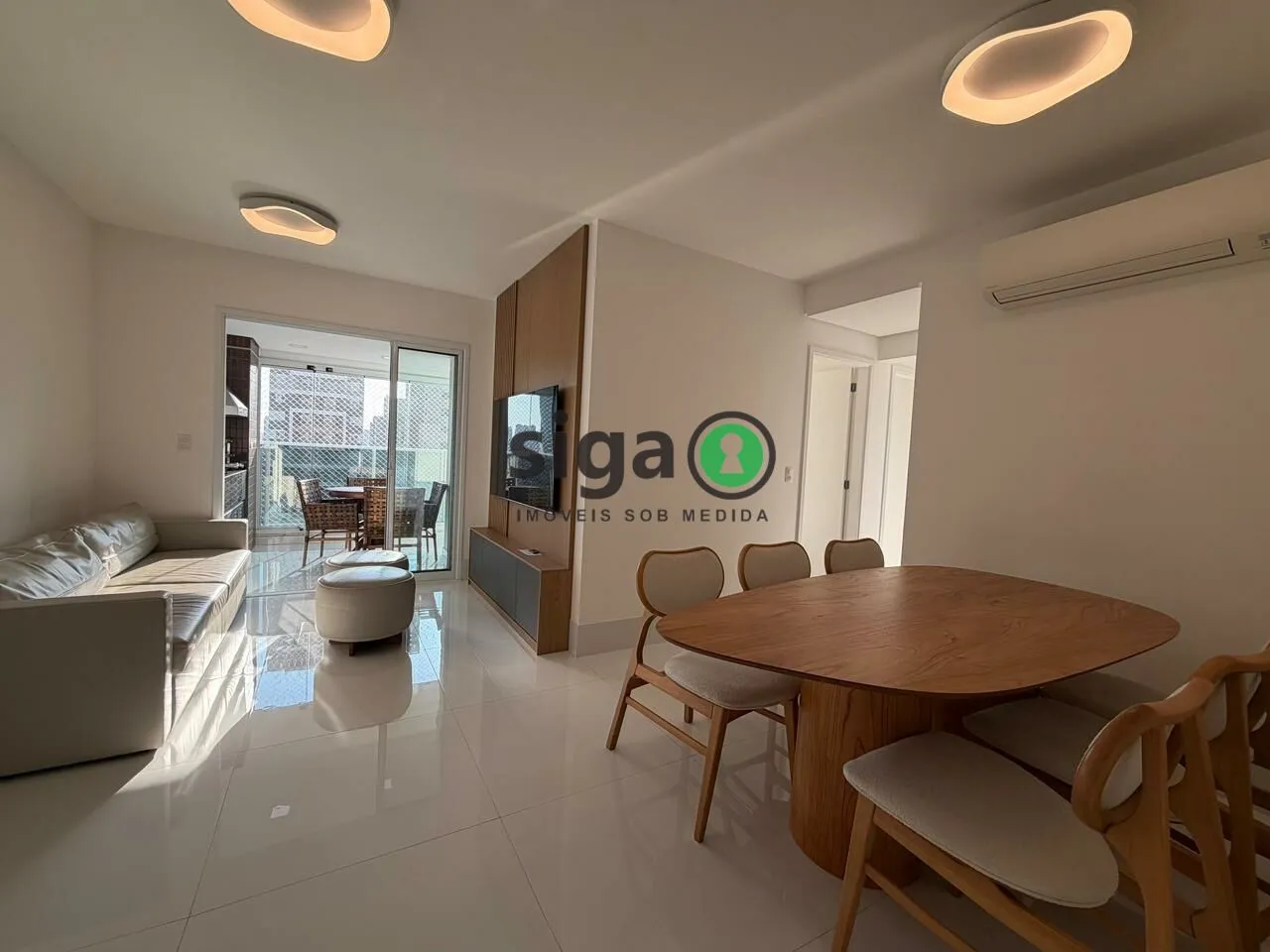 Foto do imóvel Apartamento Mobiliado para Locação com Ar Condicionado e Sacada Gourmet Próximo à Celso Garcia e M