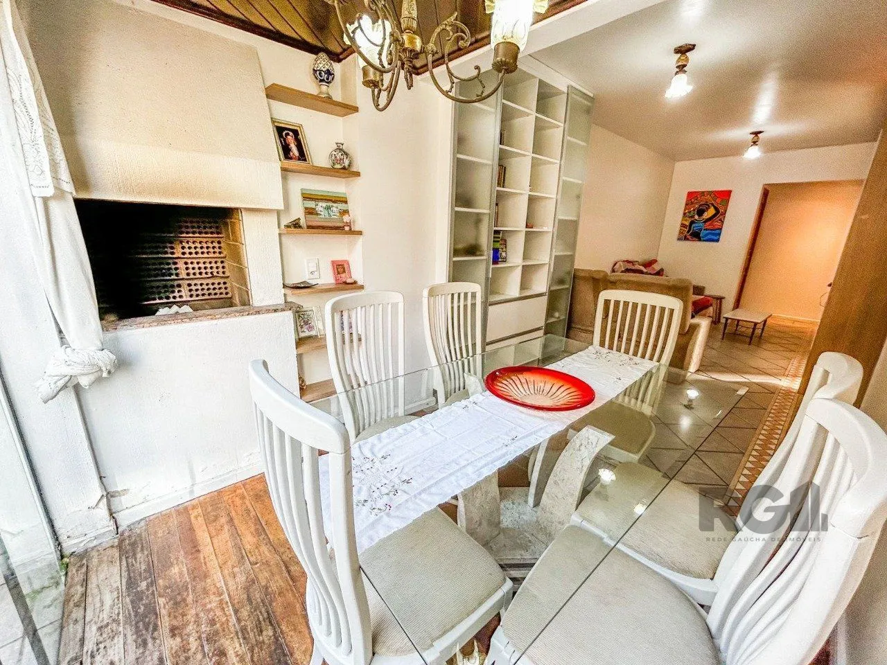 Imagem Apartamento 3 dormitórios, 1 suíte, 2 vagas, bairro Ipanema, Poa/RS