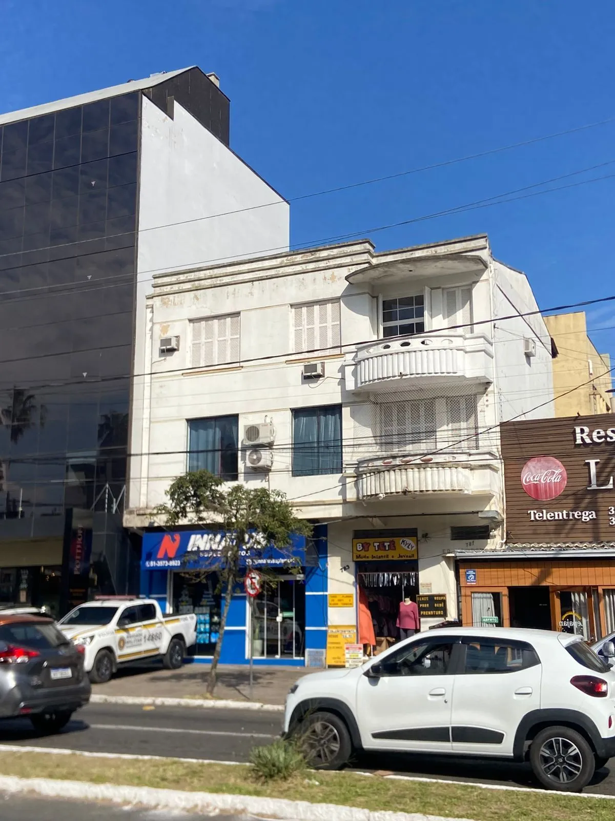 Imagem Apartamento 3 dormitórios 2 banheiros e sacada Menino Deus