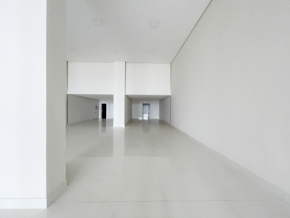 Sala Comercial à Venda, 374 m² em Centro - Balneário Camboriú