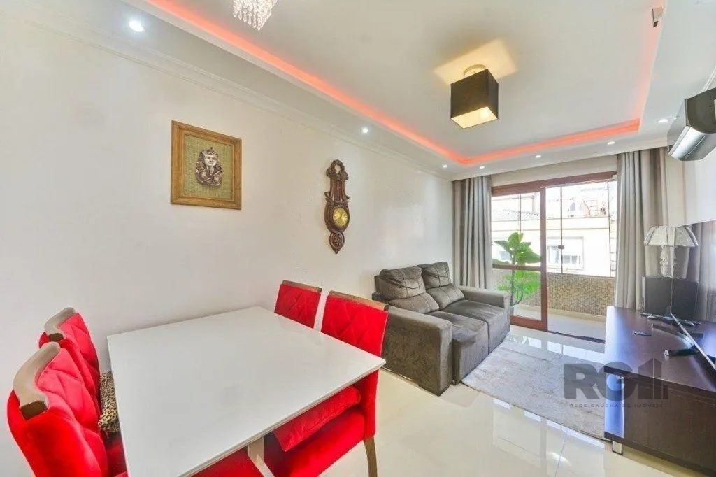 Apartamento 40m² - 1 dormitório, 1 vaga no bairro Menino Deus