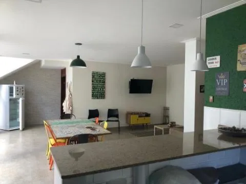 Imagem VENDA DE SOBRADO NO CONDOMÍNIO ARUJÁ V, EM ARUJÁ/SP, 264m² com 3 quartos, suíte, churrasqueira, jardim, cozinha americana e 04 vagas. CONSULTE-NOS.