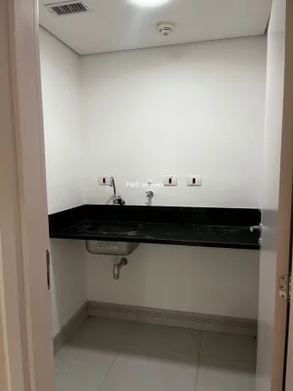 Imagem Conjunto comercial com 1.354m² para locação em Alphaville.
