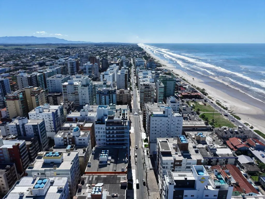 Imagem Apartamento 2Dórmitórios dependência - Bairro Zona Nova