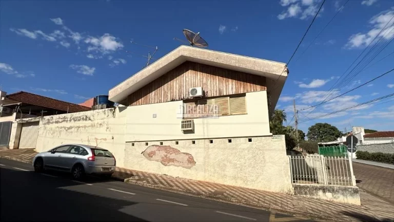 Imagem Casa à venda no bairro Jardim Alexandre Campos em Uberaba