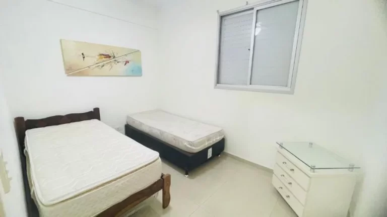 Imagem Excelente apartamento no forte com 3 dormitórios somente à vista!!!