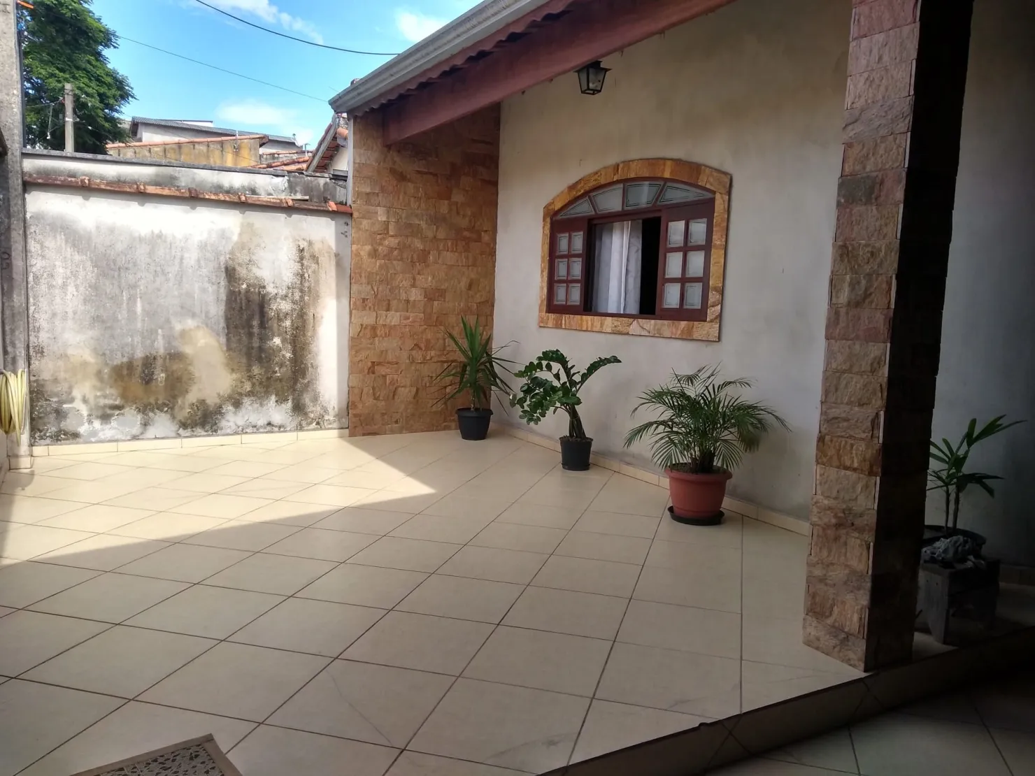 Foto do imóvel Casa à venda 3 Quartos, 1 Suite, 2 Vagas, 250M², Vila Menino Jesus, Caçapava - SP