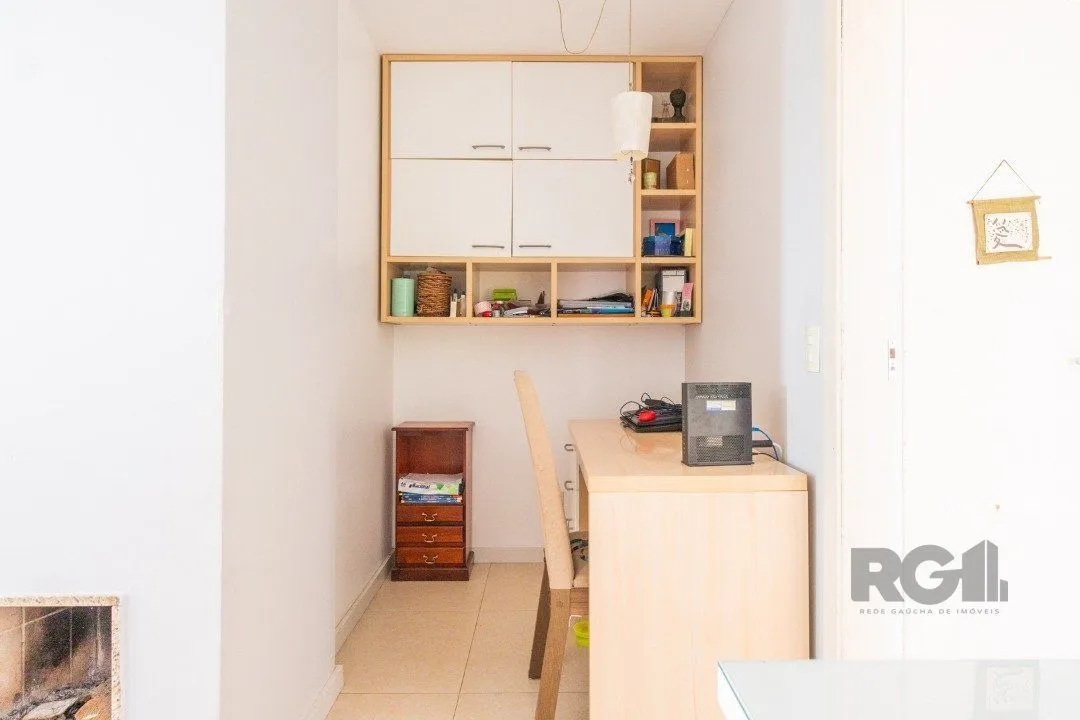 Imagem Cobertura Horizontal, 3 quartos, 1 suite, piscina, condominio com infra, 2 vagas - Bairro Tristeza