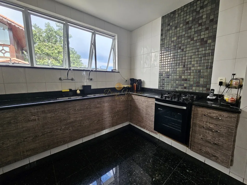Imagem Casa em Condomínio para Venda em Teresópolis / RJ no bairro Várzea