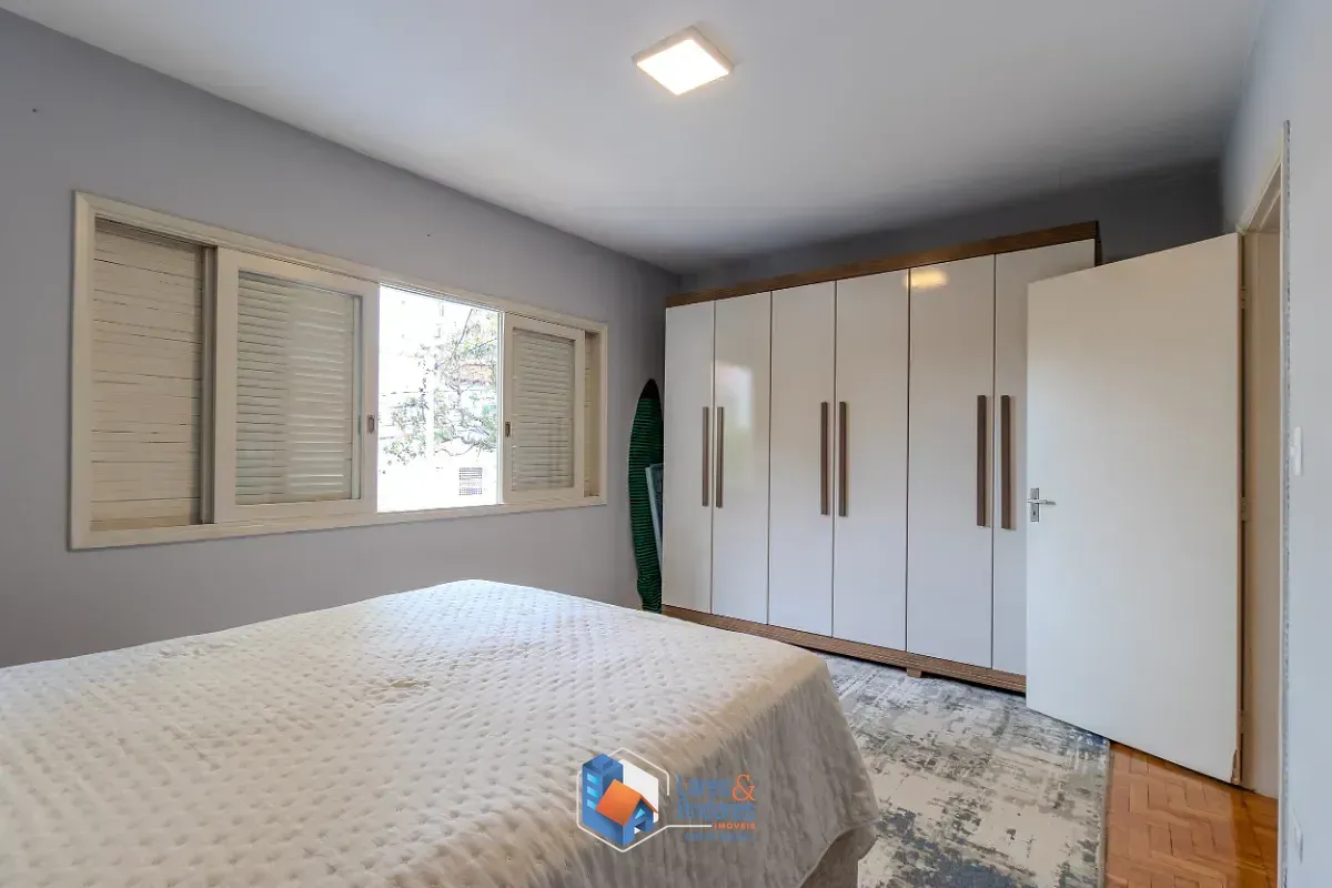 Imagem Sobrado para venda em Vila Clementino com 3 quartos, sendo 1 suíte, 161m²