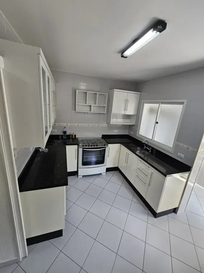 Imagem Sobrado com 3 Quartos à Venda, 151 m² em Boa Vista - Curitiba