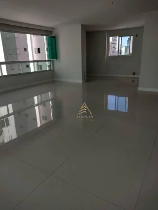 Imagem Apartamento com 3 dormitórios à venda, 145 m² por R$ 3.300.000,00 - Centro - Balneário Camboriú/SC