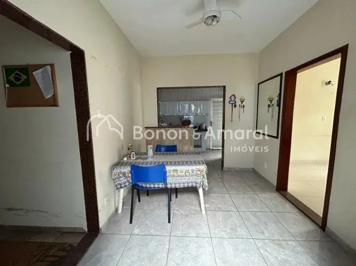 Imagem Casa com 3 Quartos e 1 banheiro à Venda, 155 m²