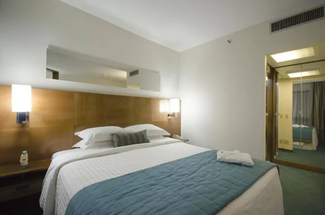 Foto do imóvel Flat disponível para venda no Estanplaza Berrini no Brooklin, com 30m², 1 dormitório e 1 vaga em Avenida Engenheiro Luiz Carlos Berrini