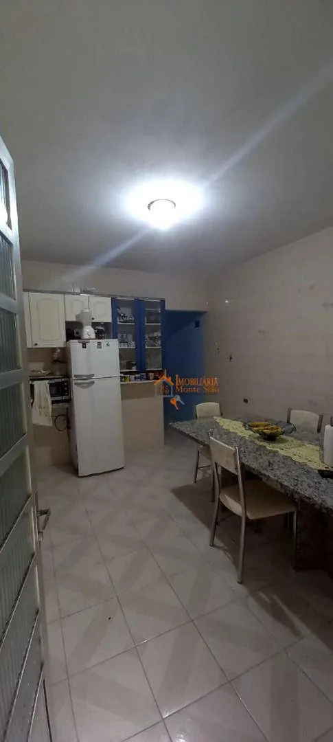 Imagem Sobrado com 3 dormitórios à venda, 220 m² por R$ 650.000,00 - Parque Continental III - Guarulhos/SP