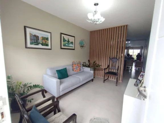 Imagem Casa com 3 dormitórios à venda, 110 m² por R$ 750.000,00 - Jardim Estância Brasil - Atibaia/SP