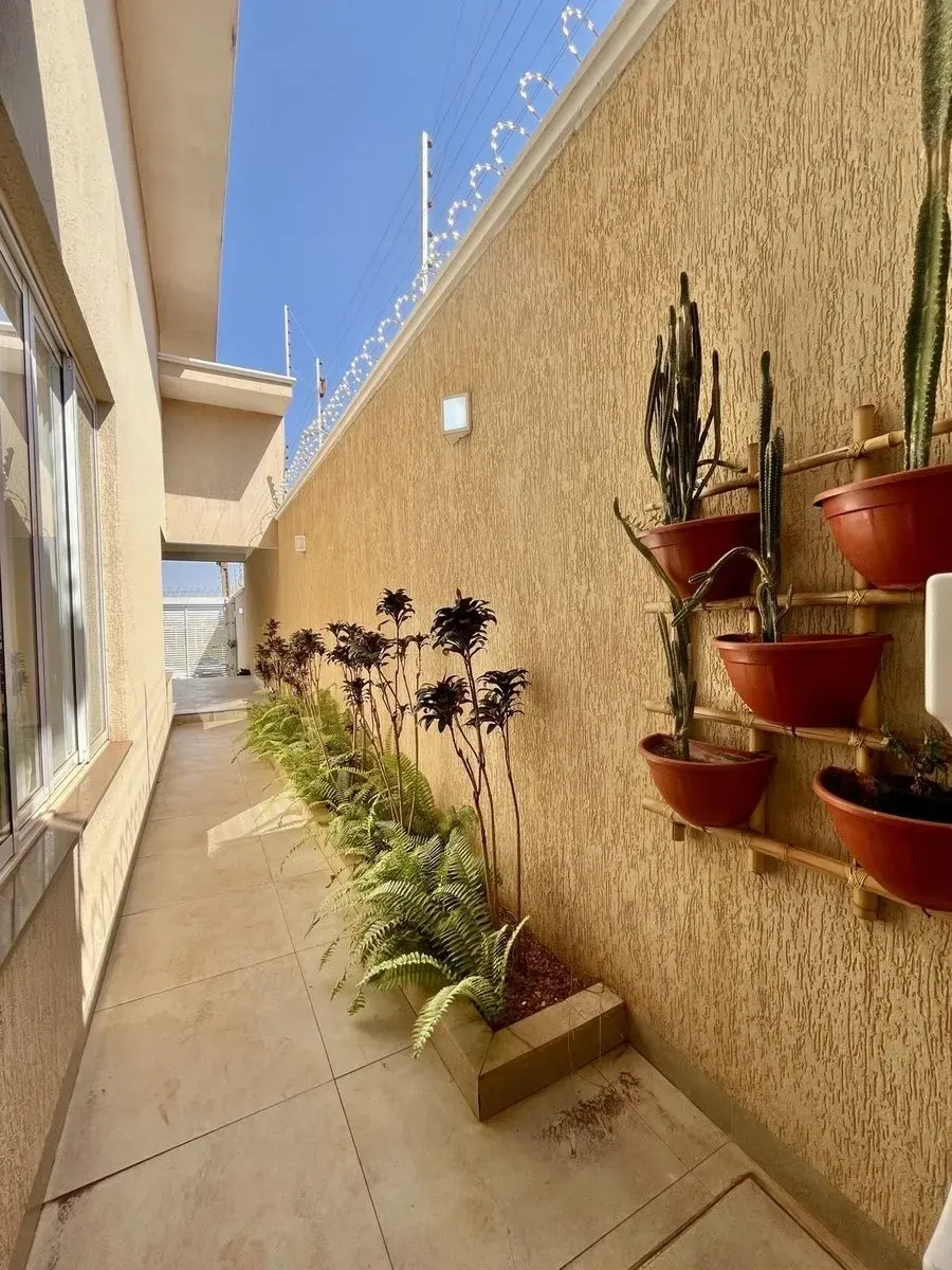 Imagem Casa com 3 Quartos à Venda, 220 m² em Setor Morada do Sol - Rio Verde