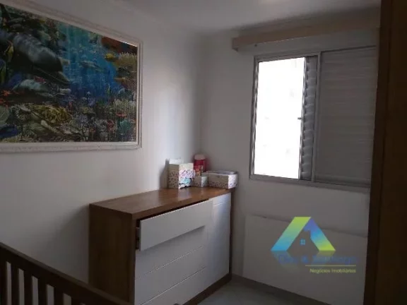 Imagem Lindo Apartamento com 2 dormitórios, 1 vaga excelente localização com facil acesso a comércios e principais avenidas