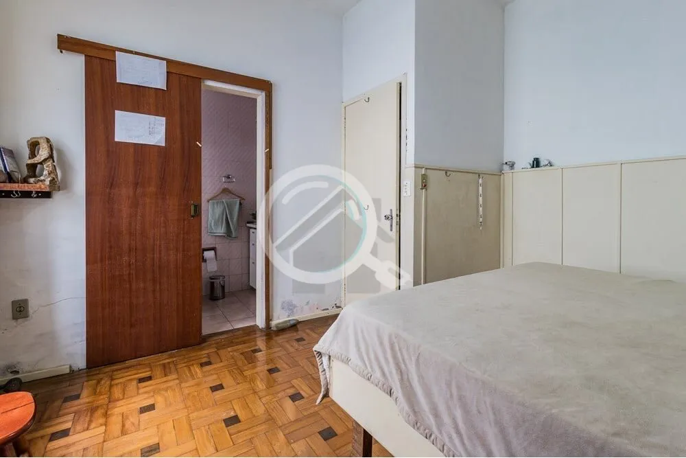 Imagem Excelente casa à venda. Propriedade ideal para sua residência e seu negócio comercial (oficina, p...