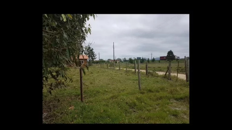 Imagem Terreno de 1.016 m² à Venda em Arroio Rosa, Imbituba-SC, Frente para Refisa