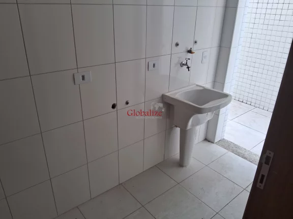 Imagem Maravilhosa casa térrea em Santos na Ponta da Praia com uma vaga de garagem, 3 suítes e churrasqueira a venda por R$ 990.000,00