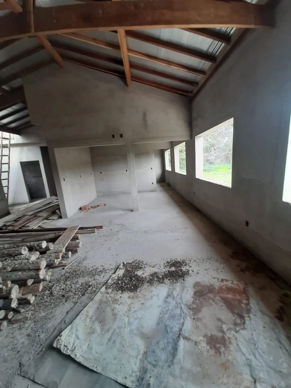 Imagem Comercial à venda 11 Suites, 12 Vagas, 250M², Itaguaçú, Aparecida - SP