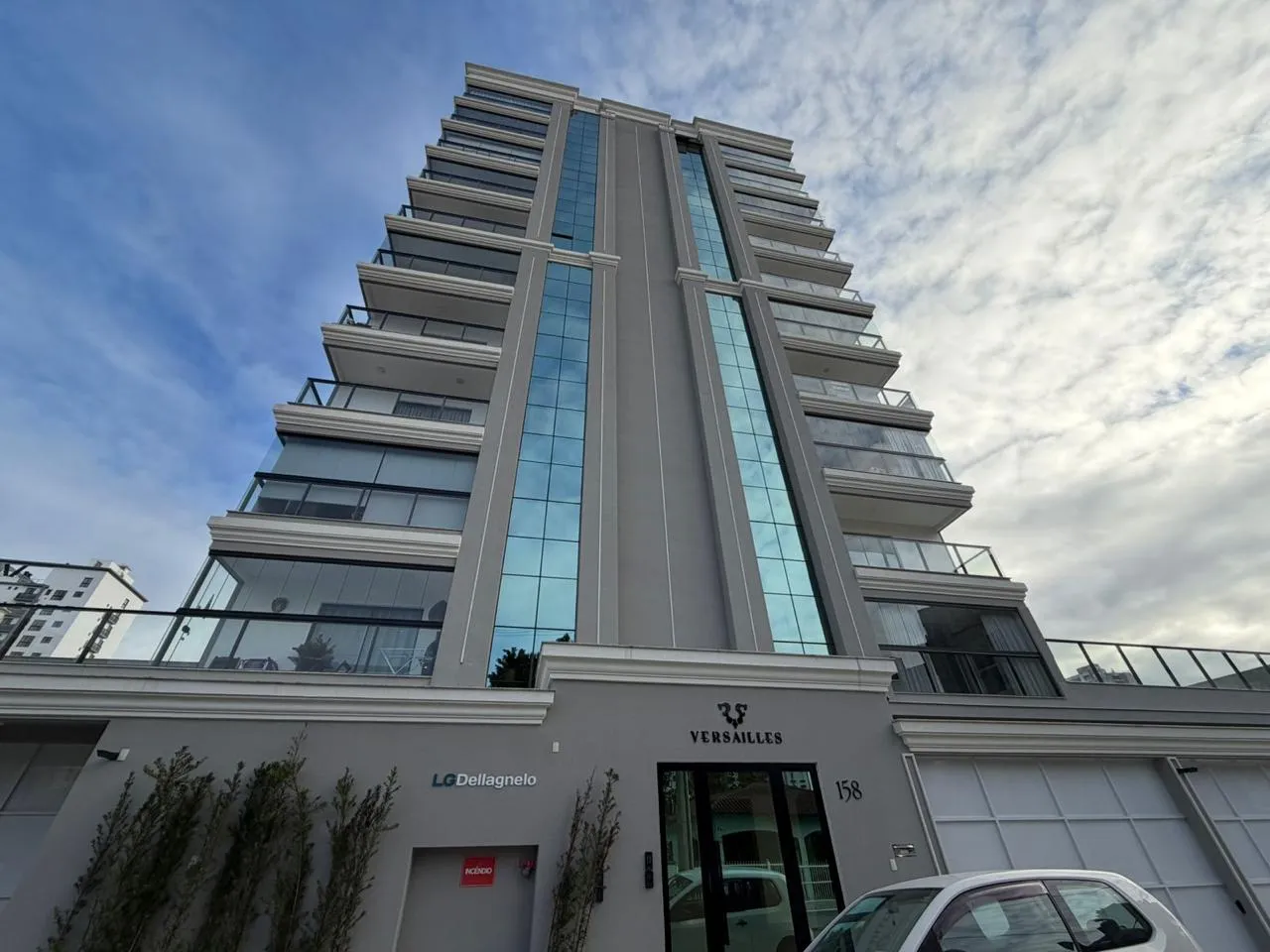 Foto do imóvel Apartamento à venda com 68m2 por R$ 900.000,00