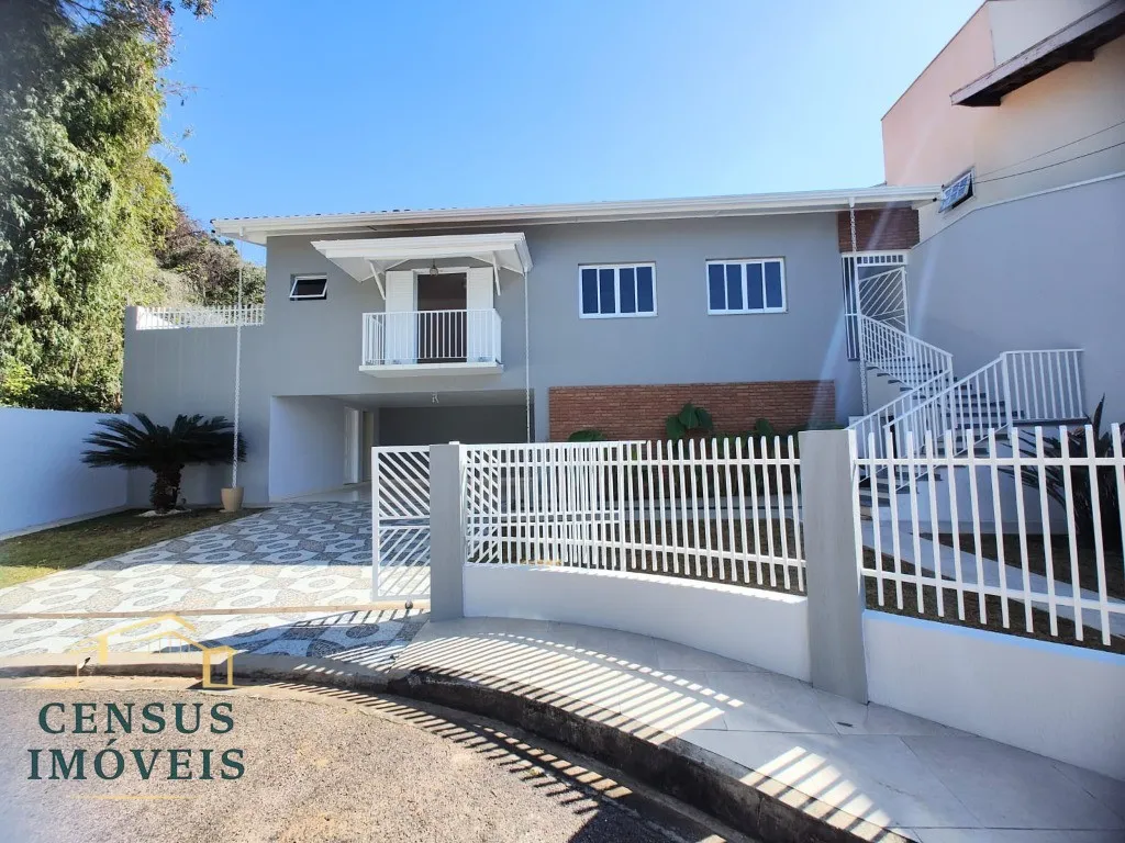 Foto do imóvel: Imperdível! Casa à venda em Vinhedo-SP, bairro Nova Vinhedo. 3 quartos, 1 suíte, 2 salas, 3 banheiros, 4 vagas, 259m². em NOVA VINHEDO