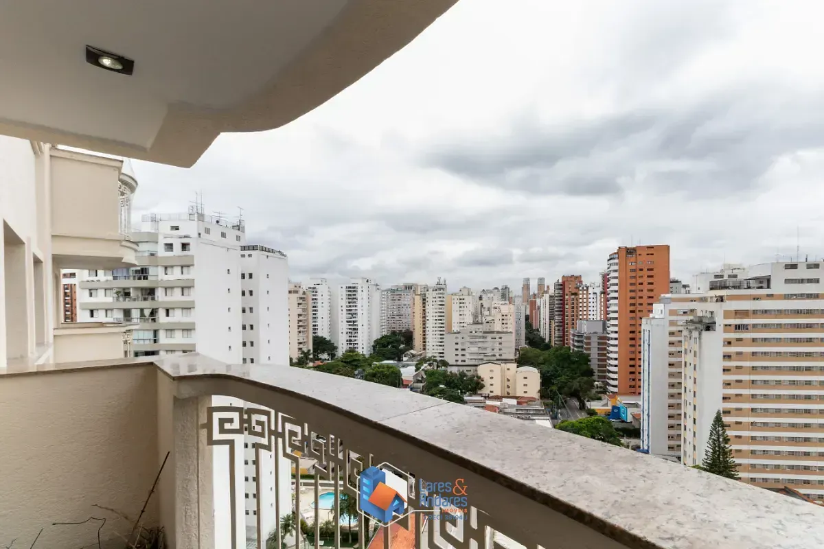 Imagem Apartamento para venda em Moema com 3 quartos, sendo 3 suítes, 150m²
