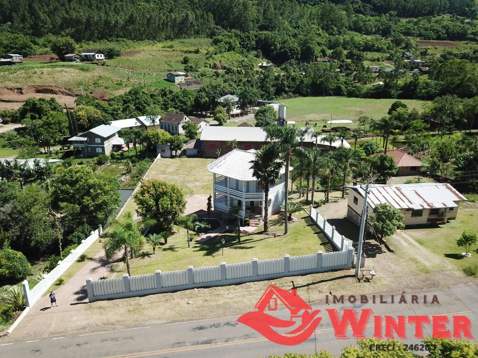 Foto do imóvel Casa com 220m2 no São Roque, Feliz.