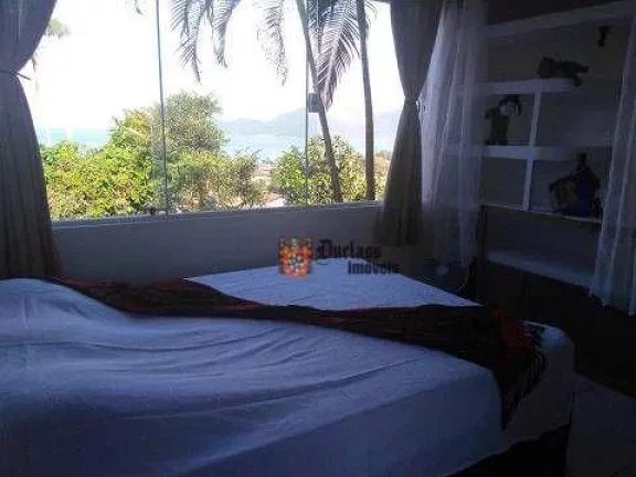 Imagem Casa com 4 dormitórios à venda, 180 m² por R$ 1.025.000,00 - Enseada - Ubatuba/SP