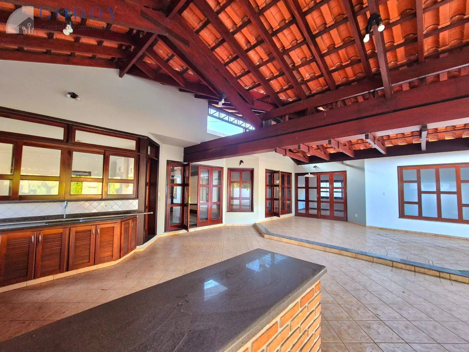 Imagem Casa Térrea de Alto Padrão no Condomínio Village Paineira