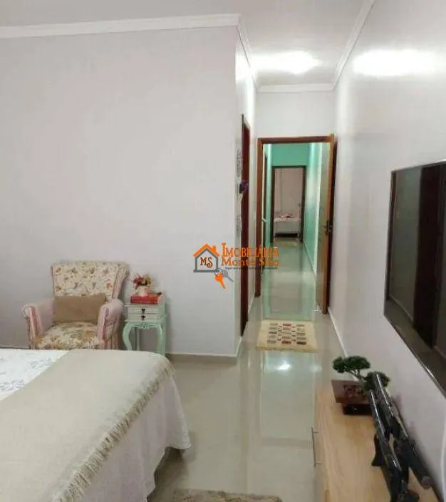 Imagem Sobrado com 4 dormitórios à venda, 200 m² por R$ 950.000 - Jardim Paraventi - Guarulhos/SP