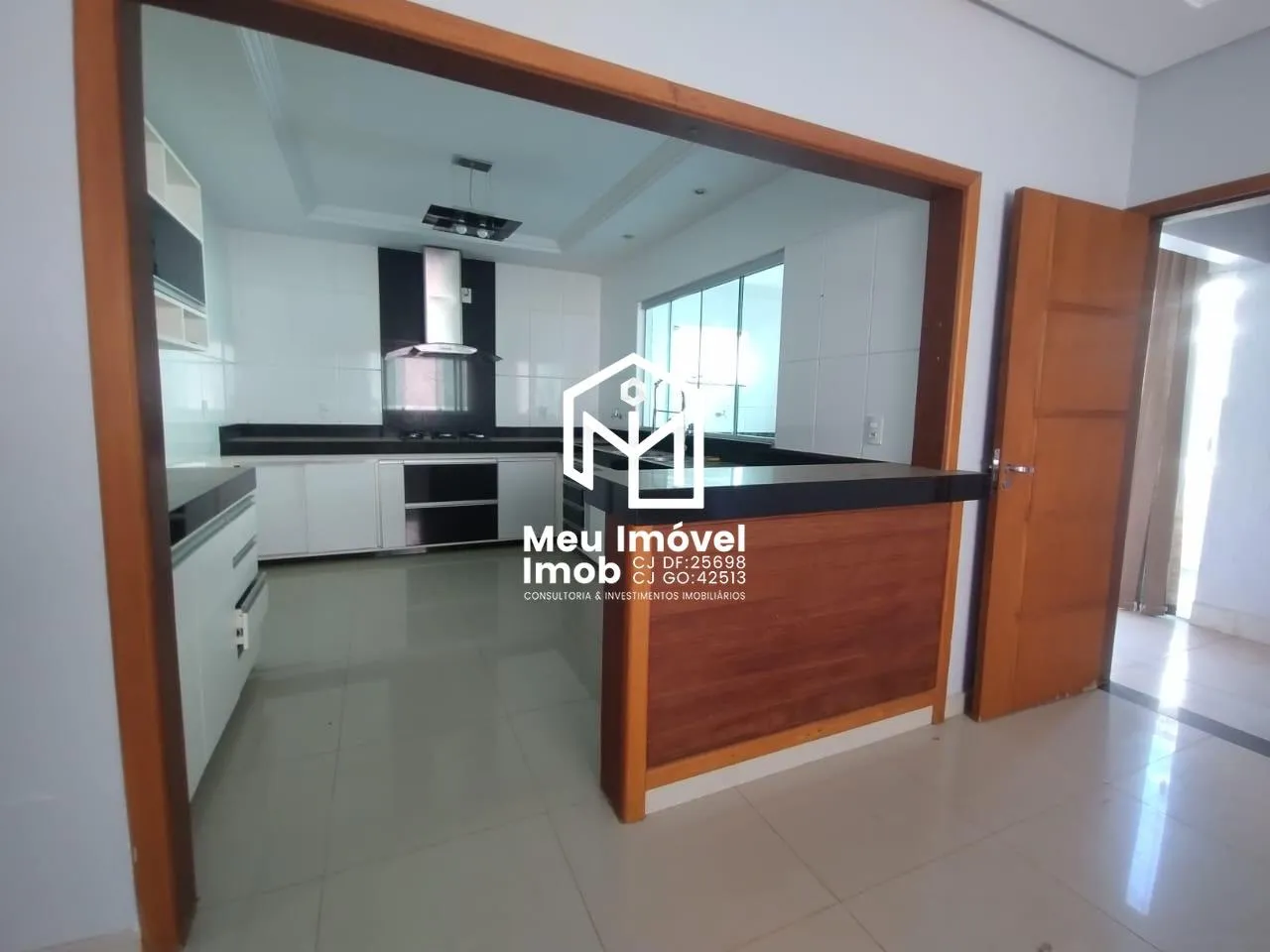 Imagem Casa 4 Quartos 3 Suítes Duplex 300m² Santa Luzia II Luziânia