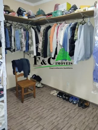 Imagem Casa para Venda em Araras, Jardim Tarumã, 3 dormitórios, 1 suíte, 1 banheiro, 4 vagas